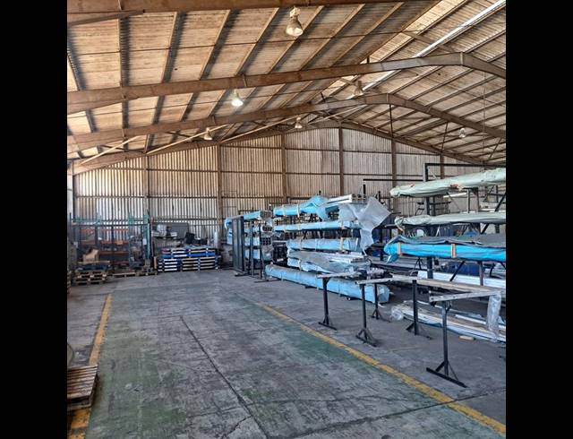 INDUSTRIAL PROPERTY TO RENT IN DEAL PARTY